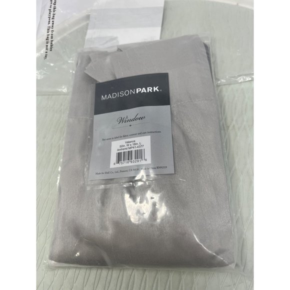 Madison Park Amherst Polyoni Pintuck Window Valance 50(W)" x 18(L)Rod Pocket Top - Picture 2 of 3